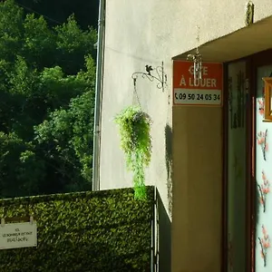 Maison Dans Une Cite De Caractere Agreable. , Auzon France